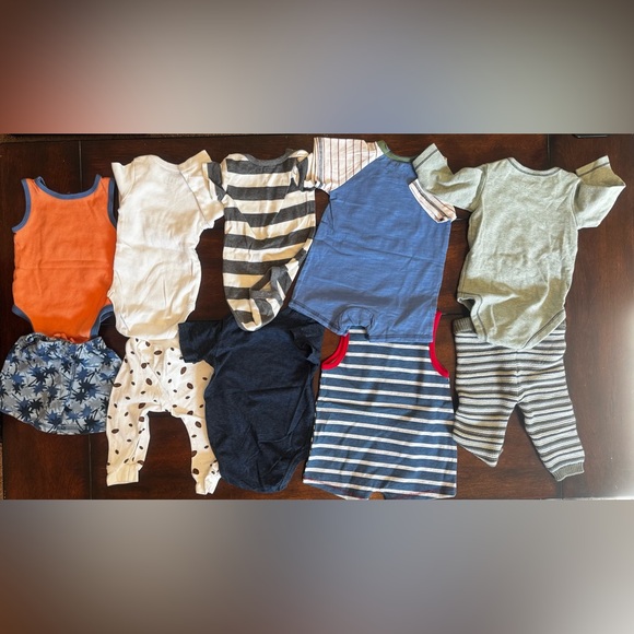 Boy’s 3-6 Months Lot - 17 Total Pieces - Picture 5 of 8